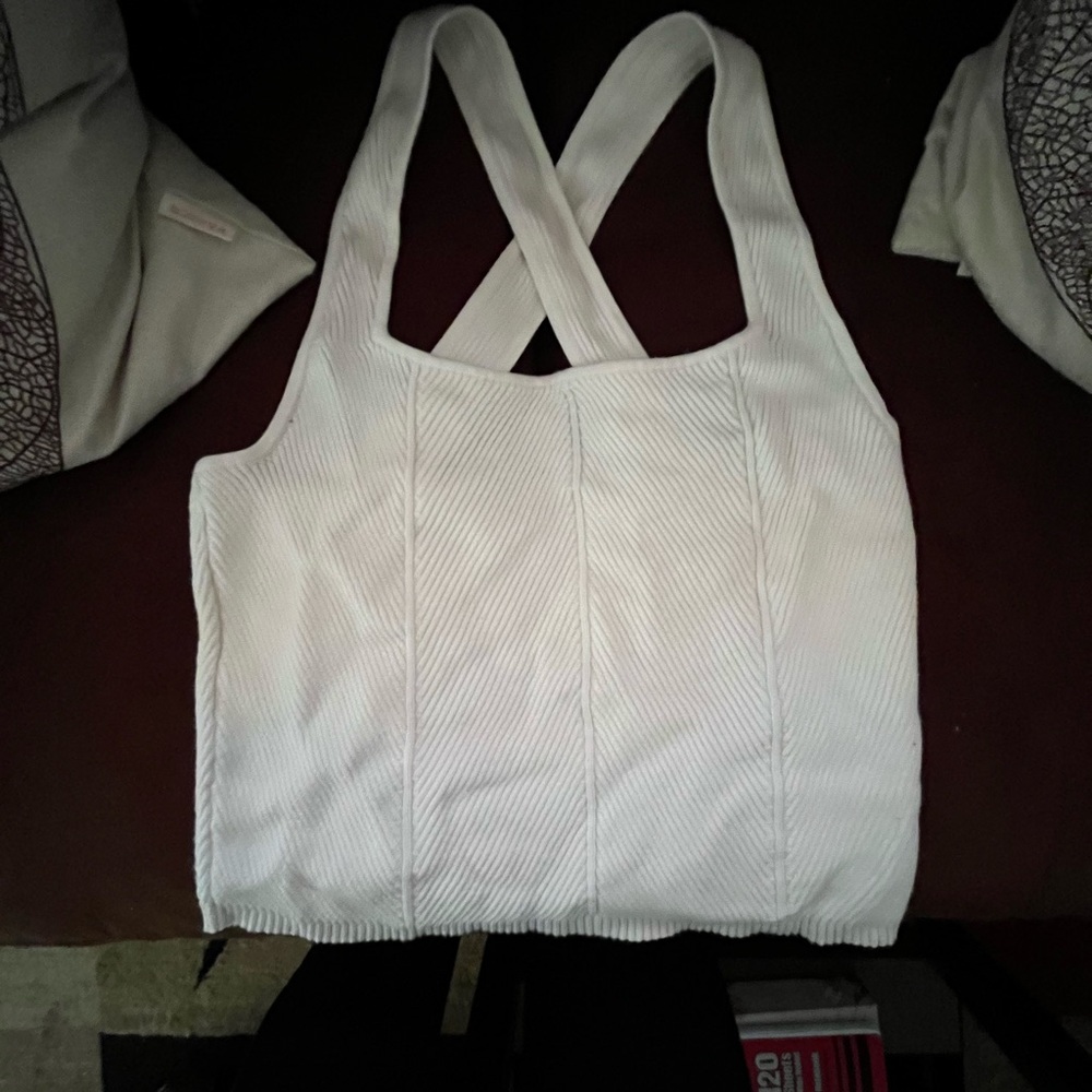 Abercrombie & Fitch White Crop Top
